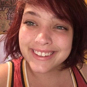 Meet your Posher, Stephany